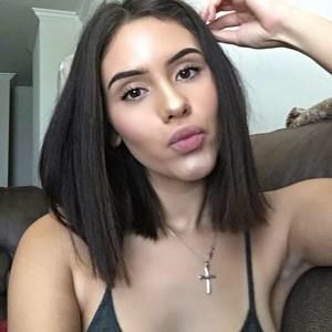 Meet your Posher, Alejandra